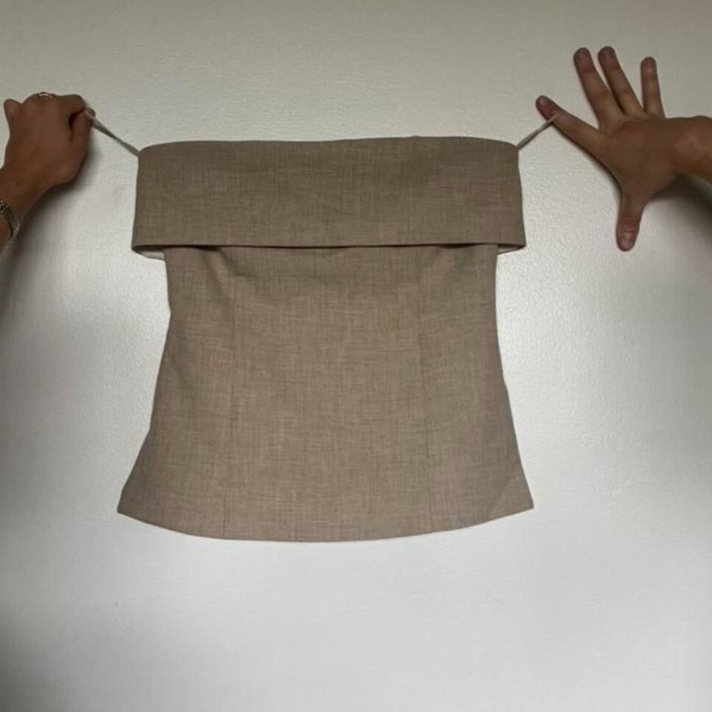 Aritzia Strapless Babaton Top